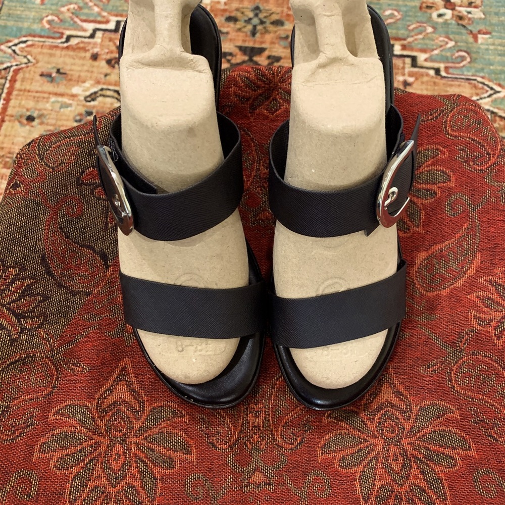 Italian Shoemakers Black Wedge Sandals